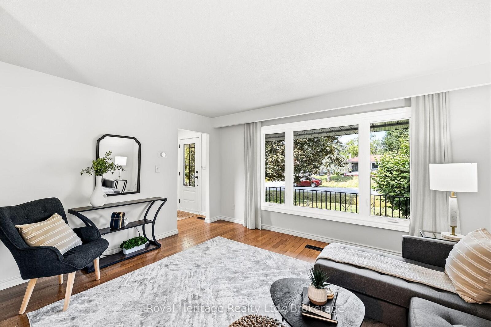 Property Photo: 4 Thornlea Road ON K0K 1S0