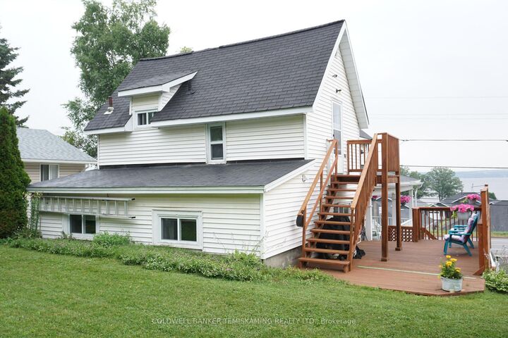 Property Photo: 444 Lakeshore Road N ON P0J 1P0