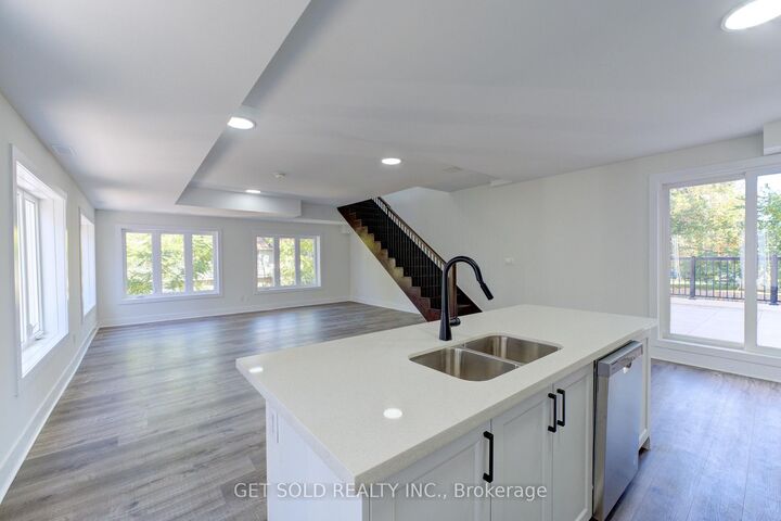 6701 Thorold Stone Road 14 — photo 1