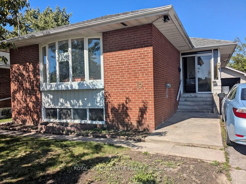Property Photo: 15 Beacham Crescent Main ON M1T 1M9