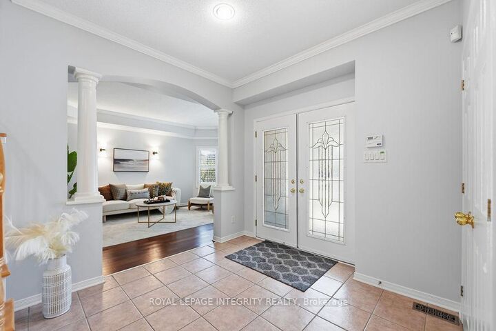 Property Photo: 185 Insmill Crescent ON K2T 1G3