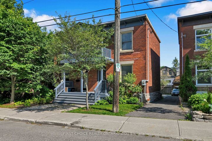 Property Photo: 276 Fifth Avenue ON K1S 2N5