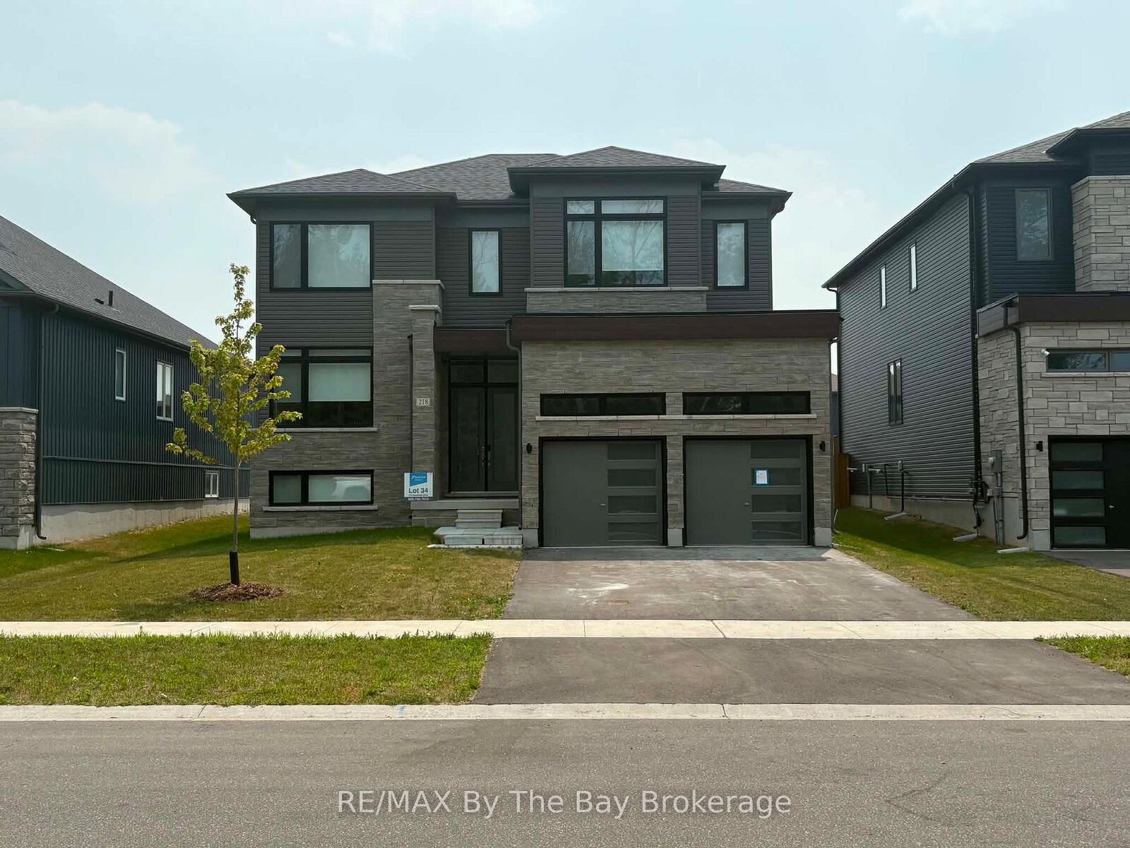 Property Photo: 218 Mapleside Drive Upper Unit ON L9Z 0A5