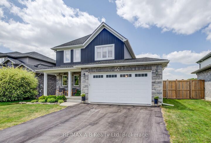 Property Photo: 122 Halliday Drive ON N0B 2R0