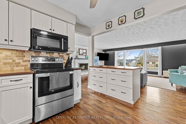 Property Photo: 1277 Olympus Avenue ON K9H 6V9