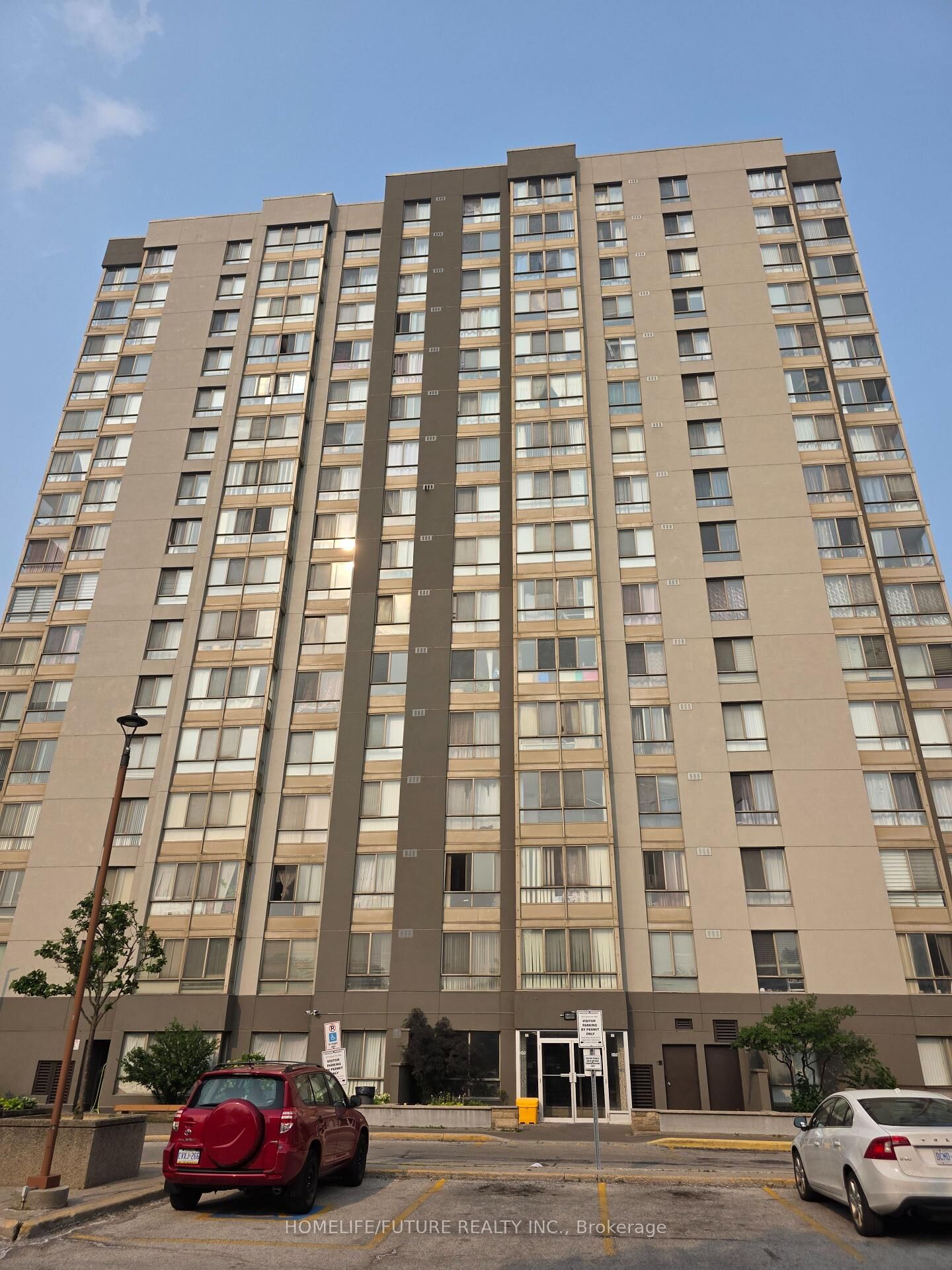 Property Photo: 2470 Eglinton Avenue W 1203 ON M6M 5E7