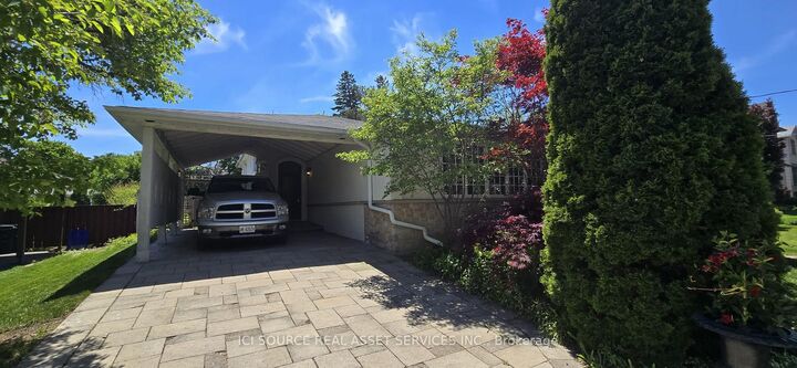 Property Photo: 45 Clareville Crescent ON M2J 2B9