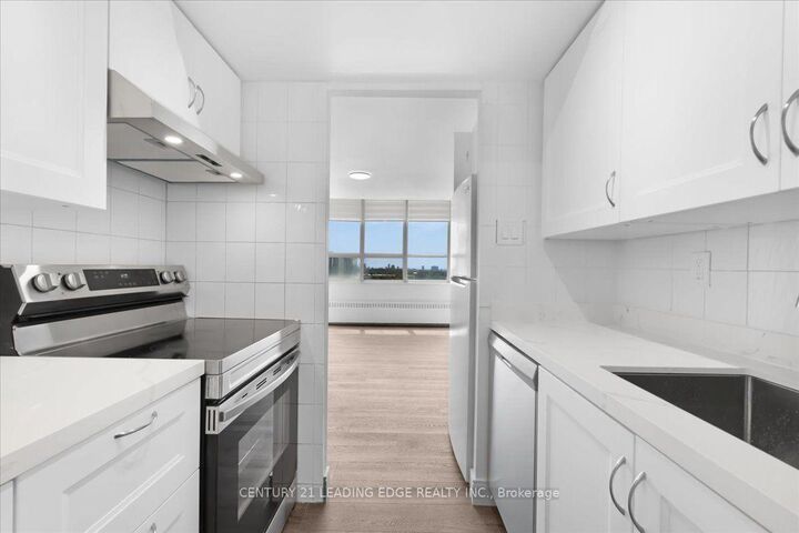 200 Lotherton Pathway 1208 — photo 1