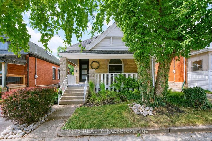 Property Photo: 77 Elm Street ON N5Z 2K4