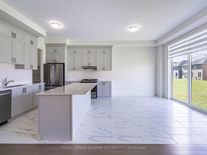 Property Photo: 26 Hummingbird Grove ON L0G 1W0