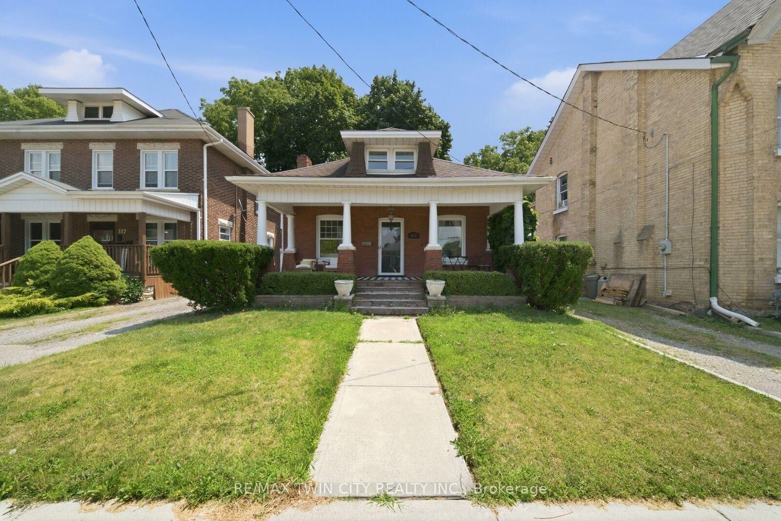 Property Photo:  115 St Paul Avenue  ON N3T 4G1 