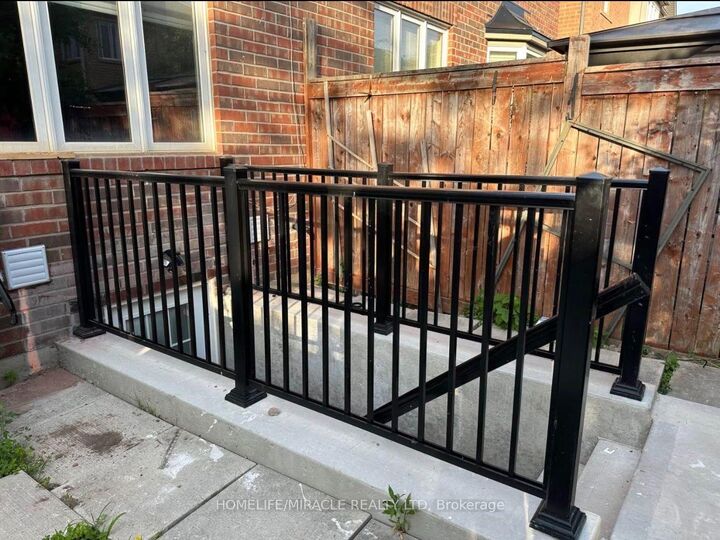 Property Photo: 912 Scott Boulevard ON L9T 7C5