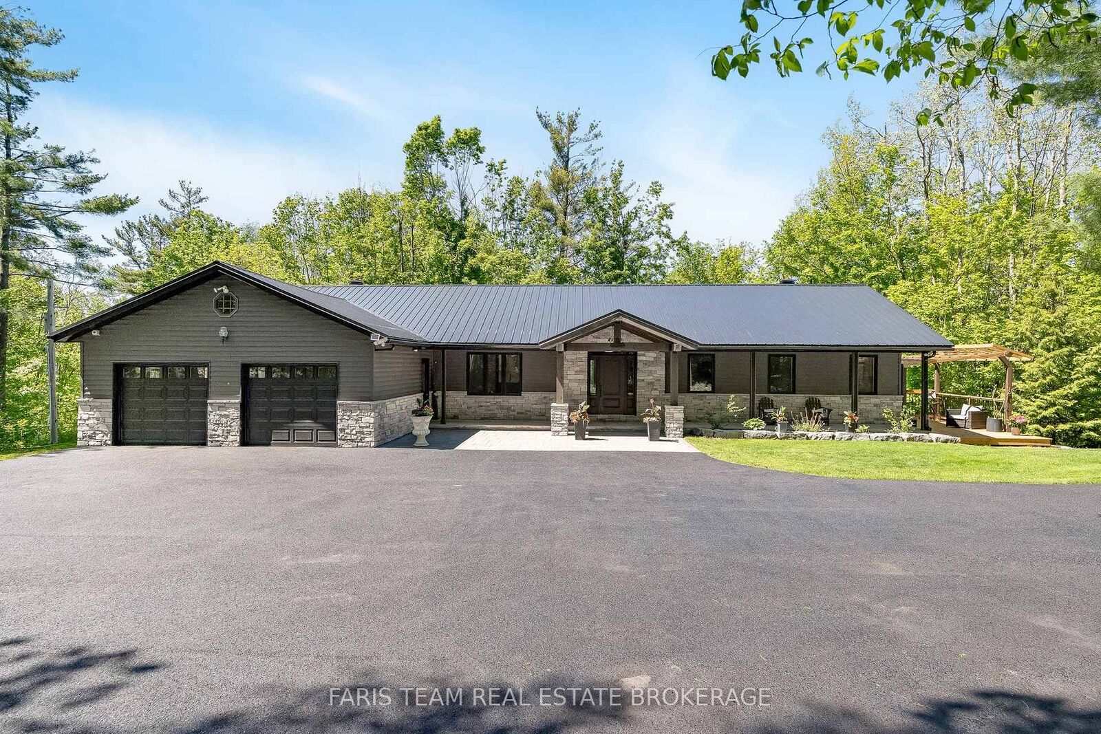 Property Photo: 800 Mount St. Louis Road W ON L0L 1V0