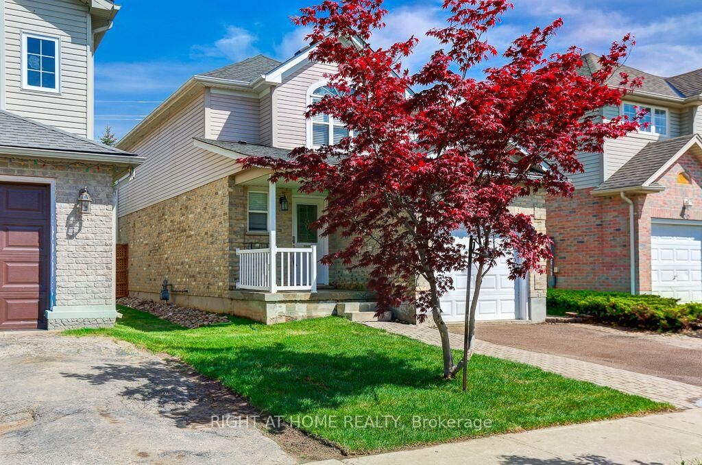 Property Photo: 402 Lausanne Crescent ON N2T 2X6