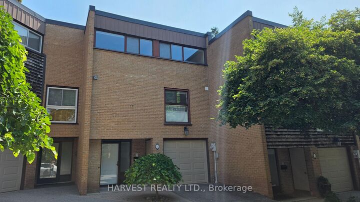Property Photo: 54 Paul Markway Court ON M2H 1S7