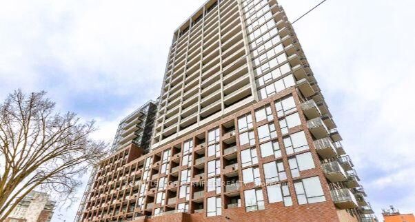 Property Photo:  28 Ann Street 911  ON L5G 0E1 