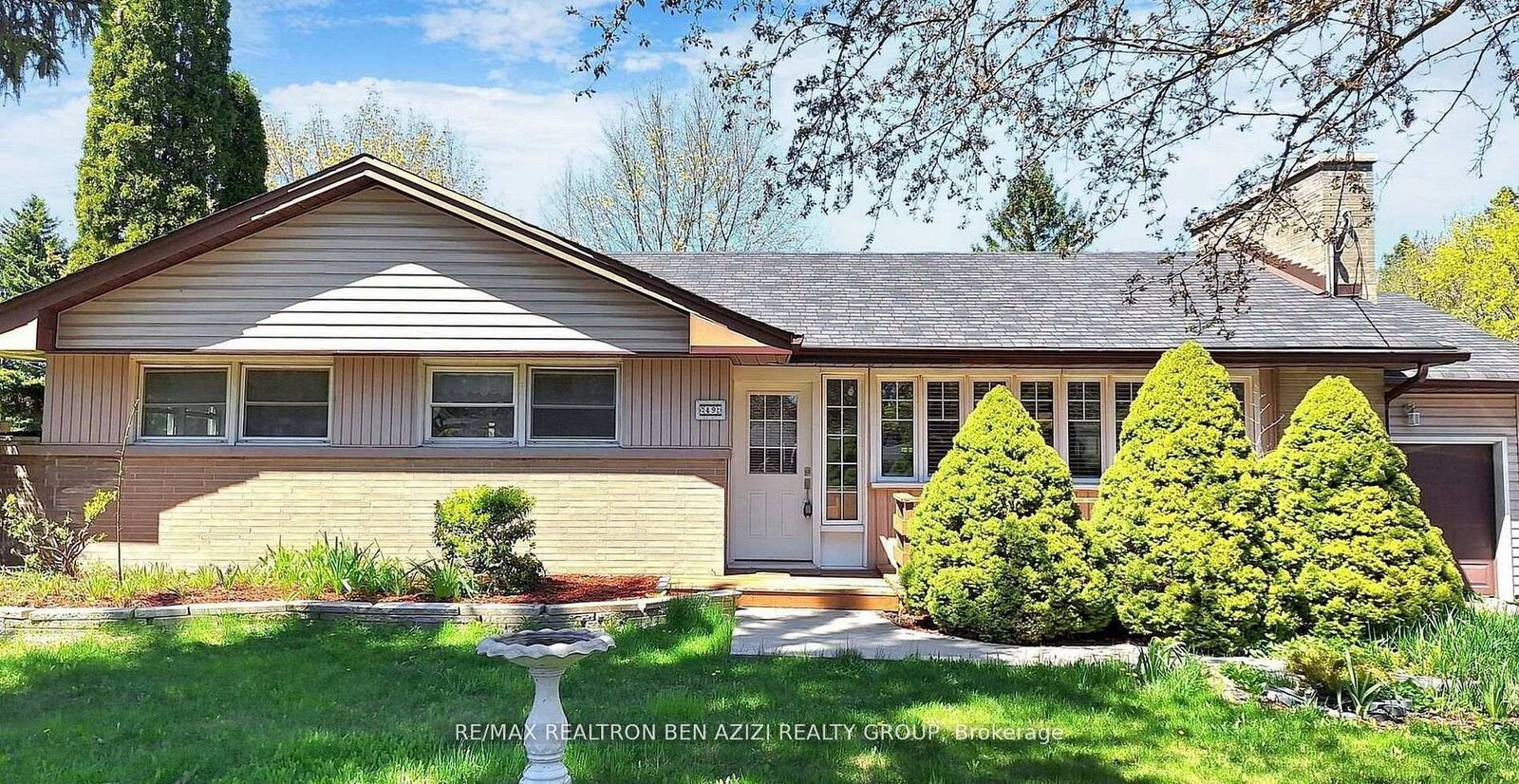 Property Photo: 49 Don Mor Drive Bsmt ON L3Y 1G8