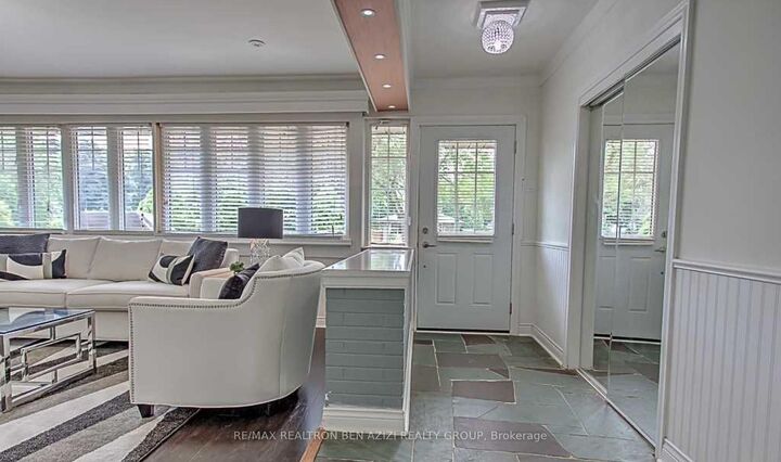 Property Photo: 49 Don Mor Drive Main ON L3Y 1G8