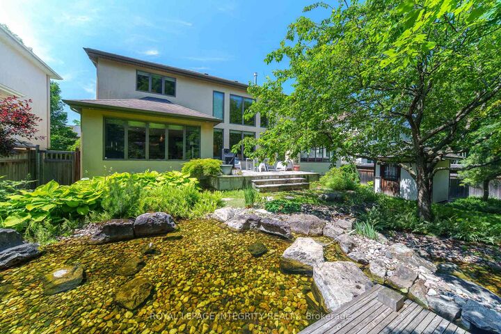 Property Photo: 13 Cecil Walden Ridge ON K2K 3C6