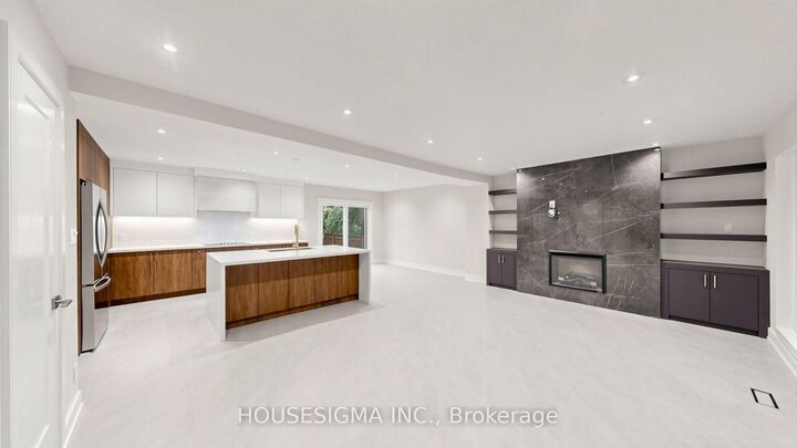Property Photo: 126 Woodward Avenue ON L3T 1E9