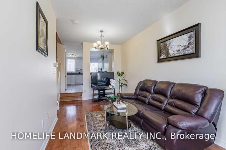 Property Photo: 66K Finch Avenue W ON M2N 2H4