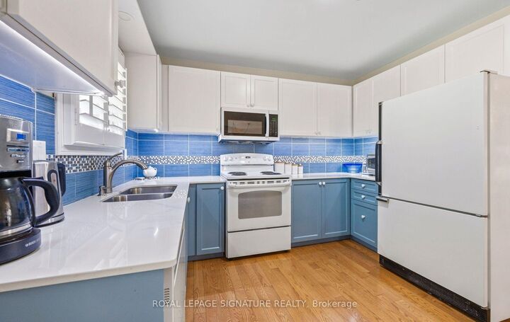 Property Photo: 412 Butler Court ON L4G 6G8
