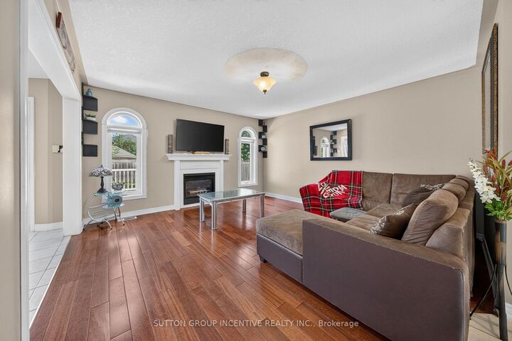 Property Photo: 850 Leslie Drive ON L9S 2B8