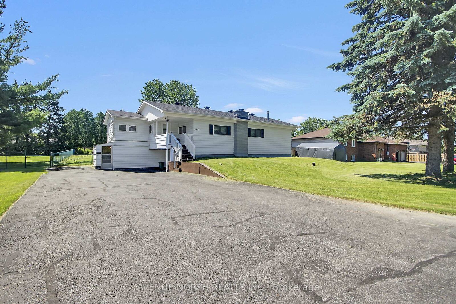 Property Photo: 6898 Mitch Owens Road ON K4P 1C5