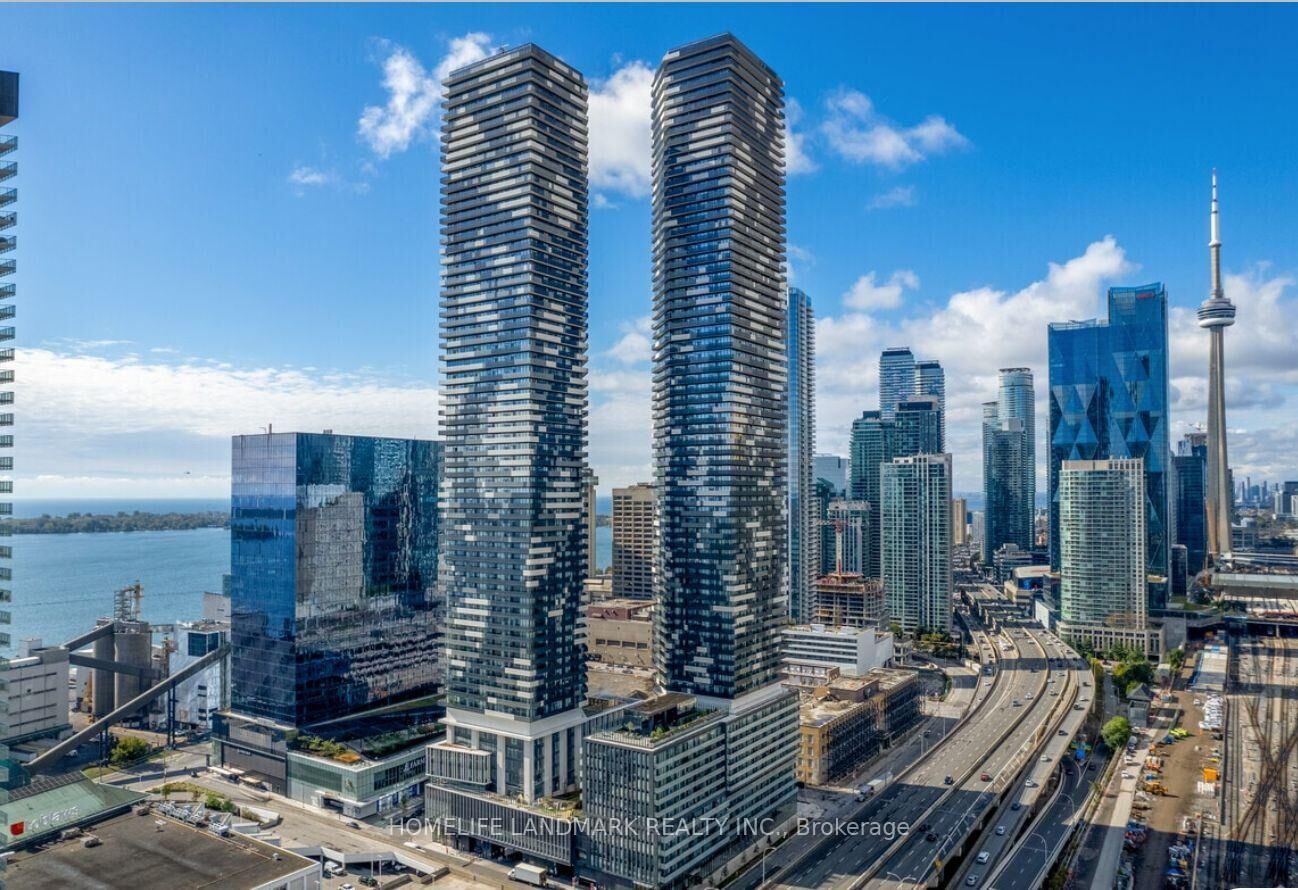 Property Photo:  55 Cooper Street 5103  ON M5E 0G1 