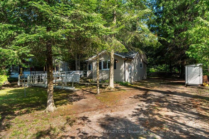 Photo de la propriété:  678 Pinegrove Avenue  ON L9S 2K4 