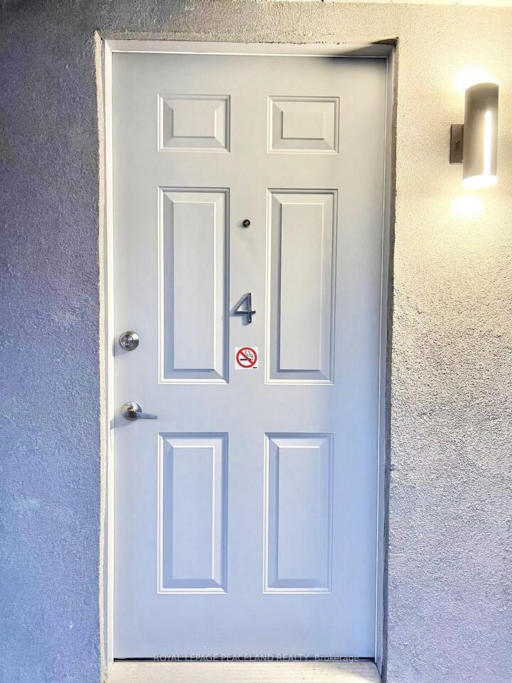 Property Photo: 4087 Portage Road 4 ON L2E 6A2