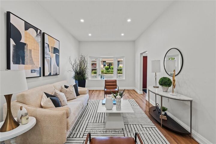 Property Photo: 192 Victoria Avenue N ON L8L 5G1
