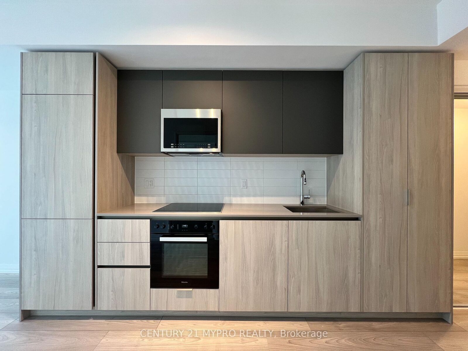 Property Photo:  400 King Street W 1615  ON M5V 0X8 