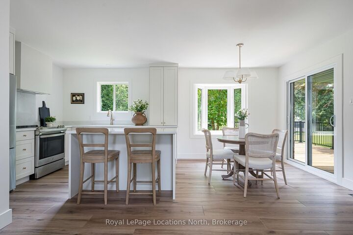 Property Photo: 328 Hickory Street ON L9Y 3G3