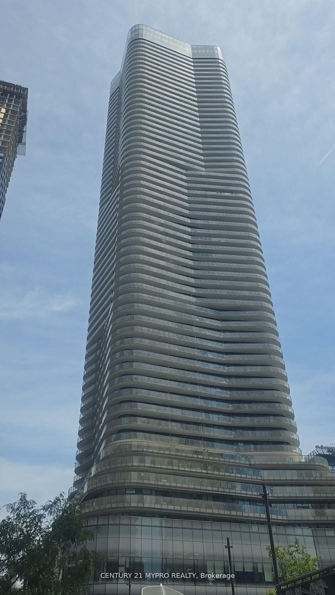 Property Photo: 11 Wellesley Street 5512 ON M4Y 0G4