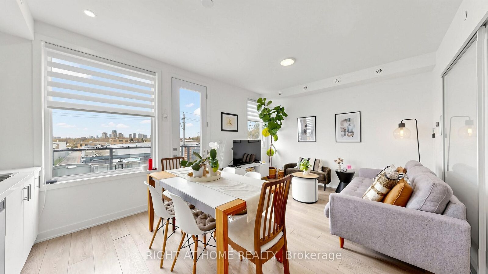 Property Photo: 1459 O'Connor Drive Th 2 ON M4B 2V5