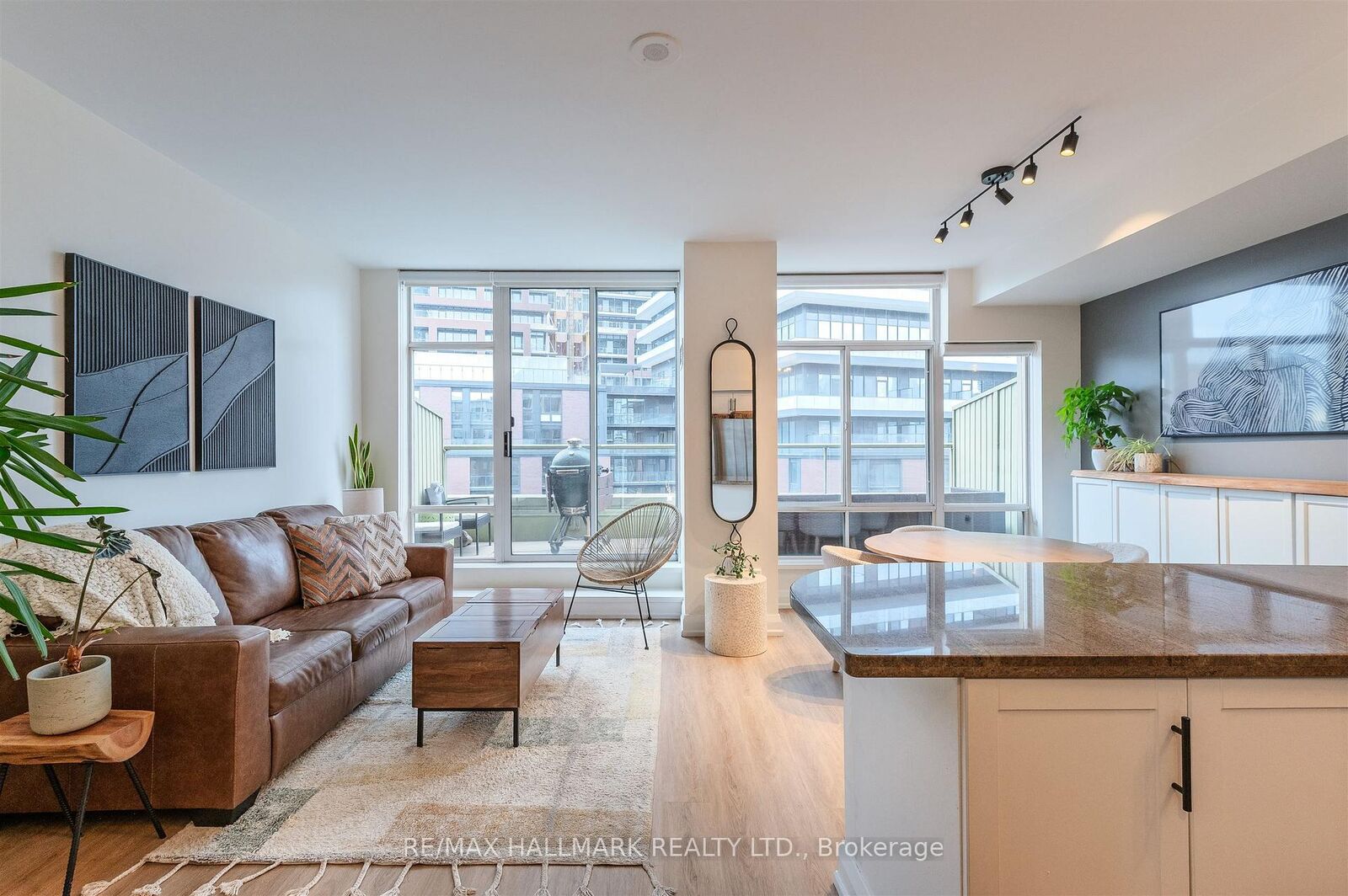 Property Photo:  39 Parliament Street 916  ON M5A 4R2 