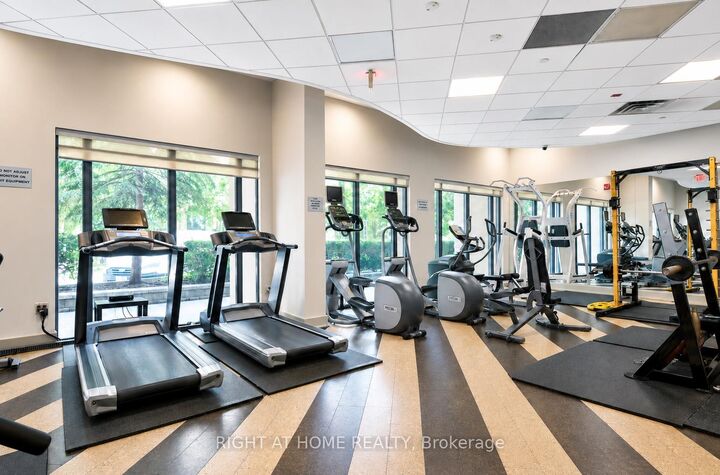 Property Photo: 650 Sheppard Avenue E 403 ON M2K 3E4