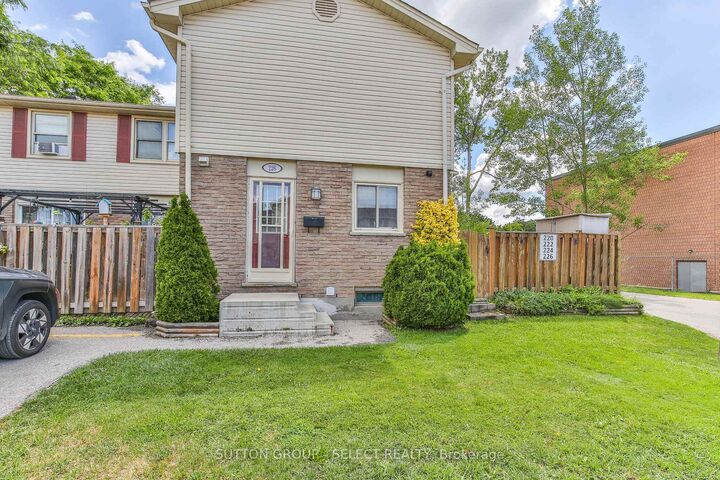 Property Photo: 230 Clarke Road 226 ON N5W 5P8