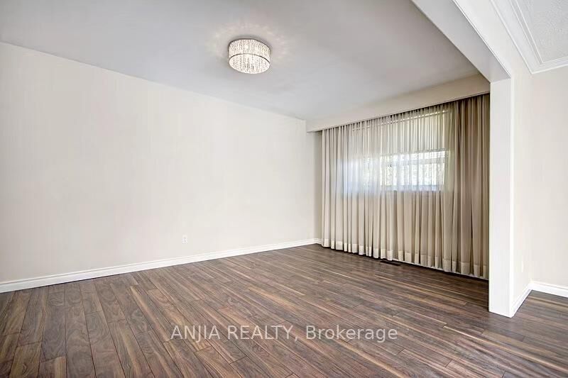 Property Photo: 80 Alamosa Drive Upper ON M2J 2N9