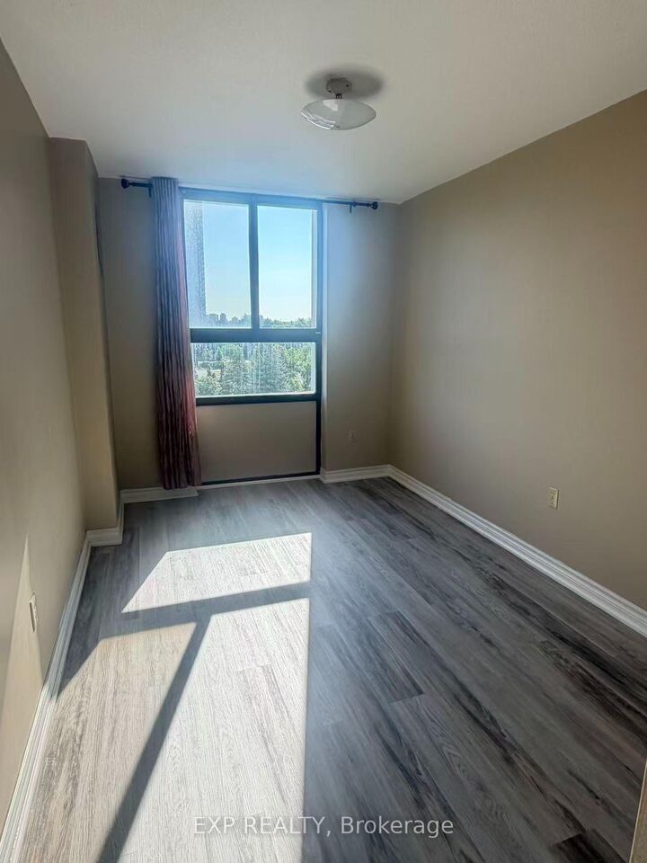 Property Photo: 177 Linus Road 1112 ON M2J 4S5