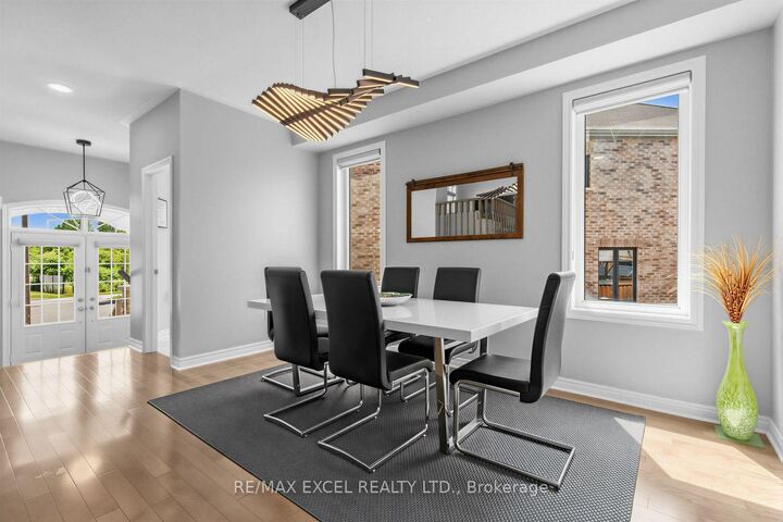 Property Photo: 10 Ken Betz Court ON L4A 4P5