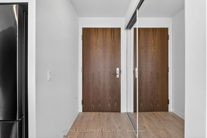 Property Photo: 27 Korda Gate 2408 ON L4K 2M9