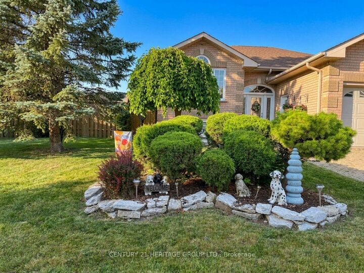Property Photo: 16 Eakins Crescent ON K9V 6H8