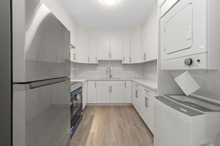 Property Photo:  8016 Annis Road 8  BC V2P 6L7 