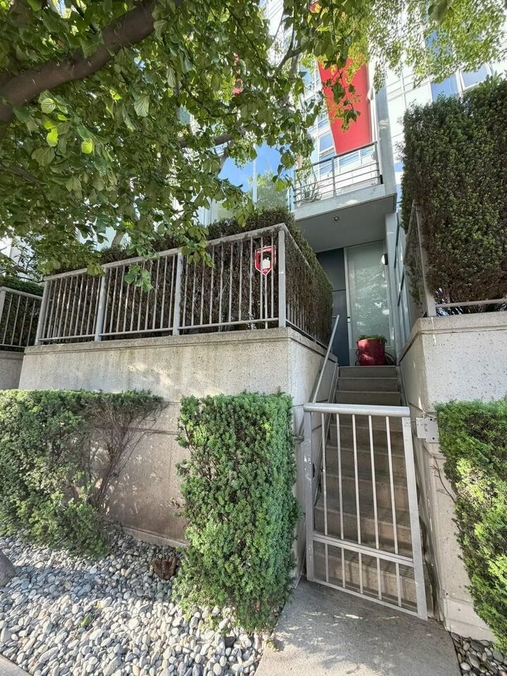Property Photo: 121 W Georgia Street BC V6B 1T9