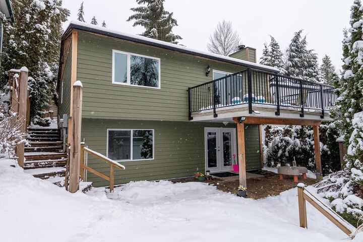 Property Photo: 743 Appleyard Court BC V3H 3X1