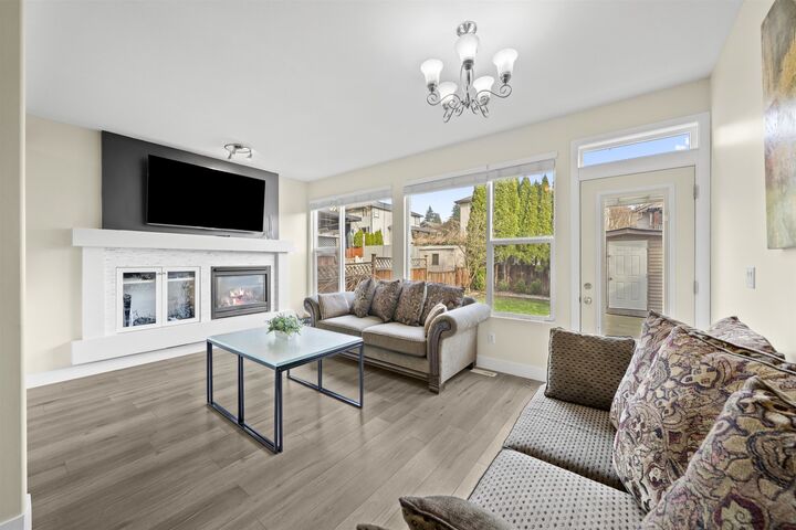 Property Photo: 10292 242B Street BC V2W 1Y1