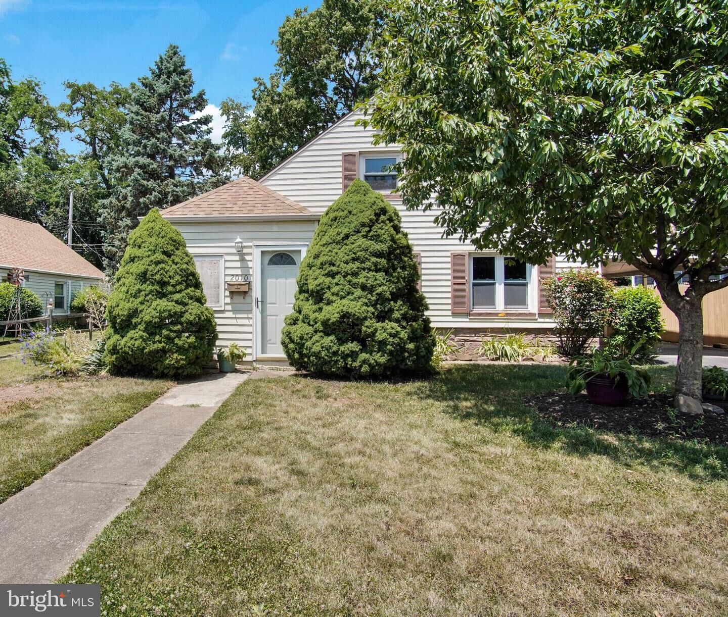 Property Photo: 2010 Highland Circle PA 17011