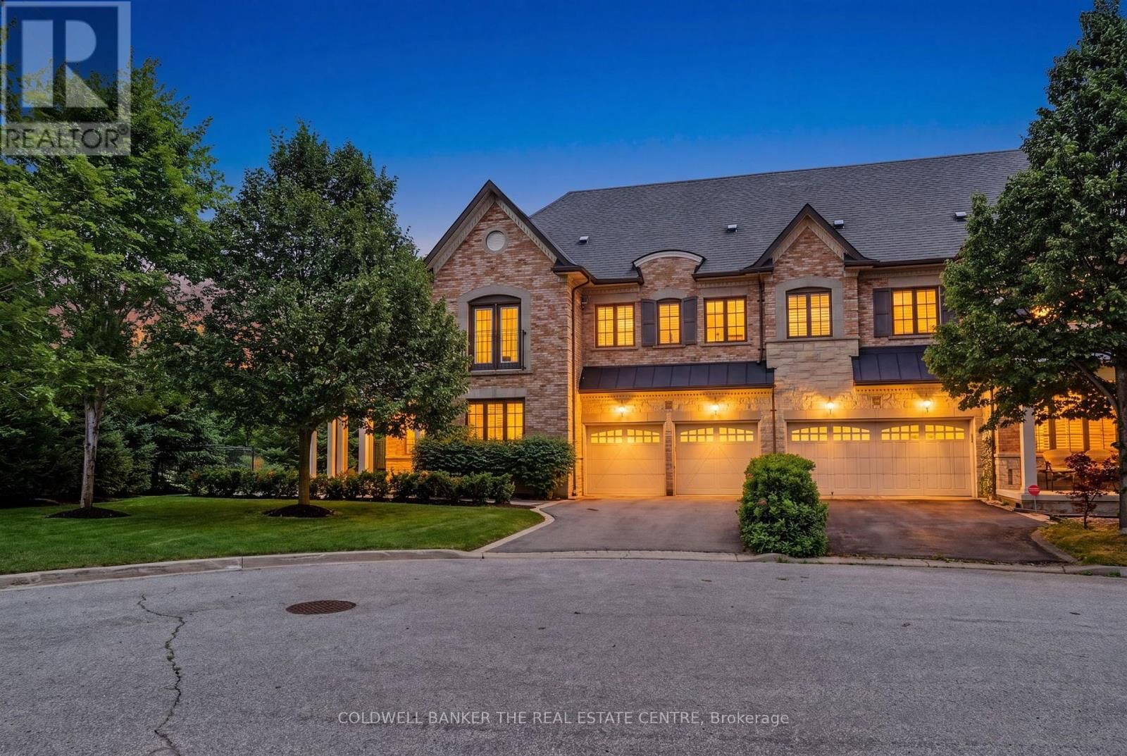 Property Photo: 64 Jenny Thompson Court ON L4S 0E7